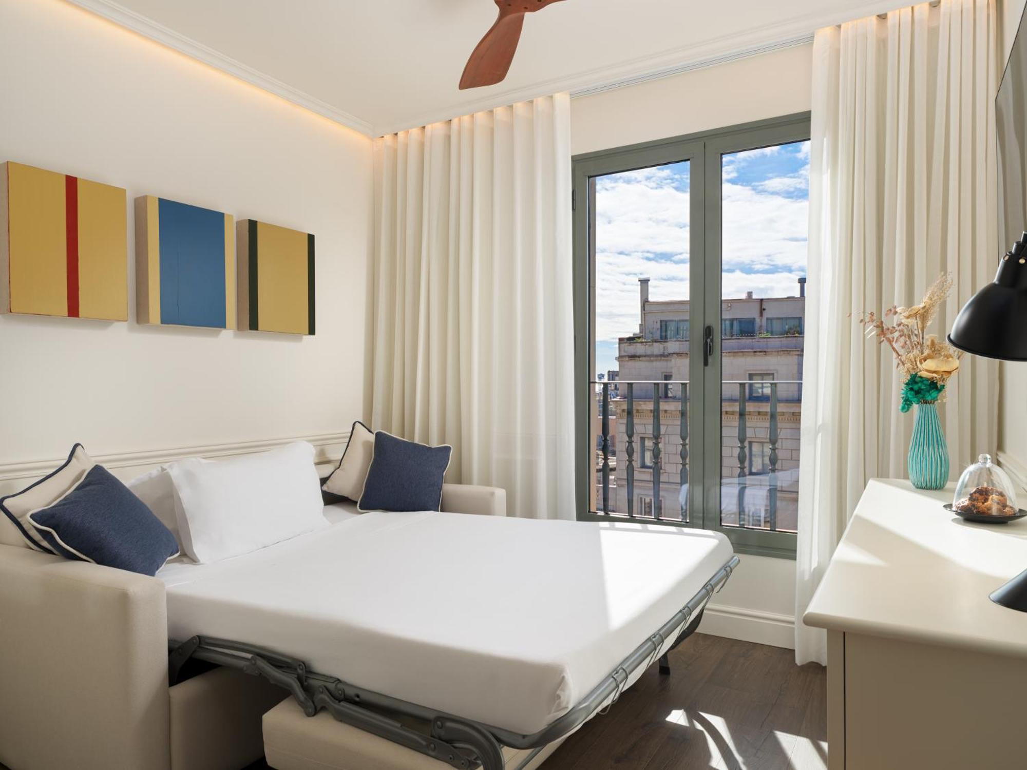 Hotel H10 Universitat Barcelona Zewnętrze zdjęcie